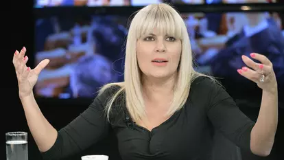 Mesajul Elenei Udrea la un an de când a fost eliberată din închisoare. Cum a fost surprinsă alături de fiica ei. „Mulțumesc, Doamne”