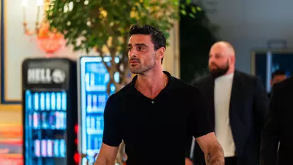 Așa arată un vis devenit realitate: o seară în compania lui Michele Morrone, exclusiv pentru câștigătorii campaniei HELL