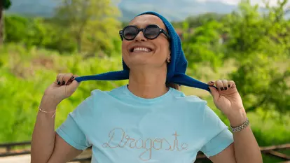 Cum arată „Căminul Cultural” pe care Andreea Esca îl deschide în Porumbacu de Sus. Ce nume special a ales: „Așa răspundeam în copilărie”