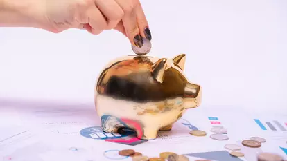 Când merită să păstrezi economiile și să alegi o finanțare