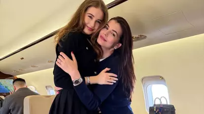 Monica Gabor și fiica sa, Irina Columbeanu, „test” culinar cu savarine și amandine românești în New York. Cât au plătit pentru o prăjitură