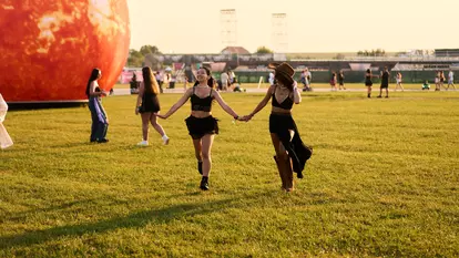 O nouă zi sold out la NIBIRU, 82.000 de vizitatori în stațiunea de pe litoral și un show de neuitat a lui HUGEL în a doua zi a festivalului Galaxia