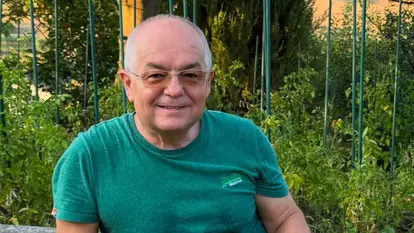 Emil Boc, imagini din propria grădină. Cum arată primele roșii cultivate chiar de primarul Clujului
