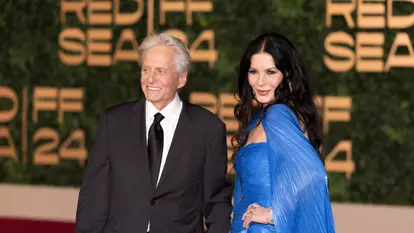 Michael Douglas și Catherine Zeta-Jones, declarații pline de iubire de ziua lor de naștere: „Era magică într-un fel care depășește frumusețea”