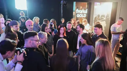 Mirabela Grădinaru, apariție spectaculoasă la Romanian Fashion Week. Cum s-a afișat Prima Doamnă în ultima seară a evenimentului.