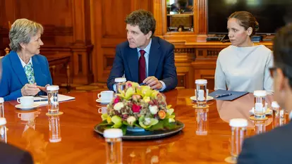 Mirabela Grădinaru a schimbat din nou stilul vestimentar. Ce ținute a ales pentru ultimele evenimente de la Cotroceni