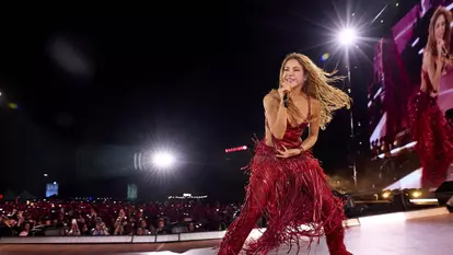 Shakira iubește din nou la patru ani de la despărțirea de Gerard Pique? Cine este bărbatul cu 12 ani mai tânăr care i-a cucerit inima