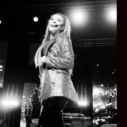 Iulia-Vantur-concerte-America-14