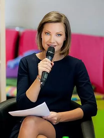 Despre încredere și frumusețe, cu Melania Medeleanu. „E mai puțin despre trăsături fizice și tot mai mult despre altfel de standarde – empatie, curaj, implicare”