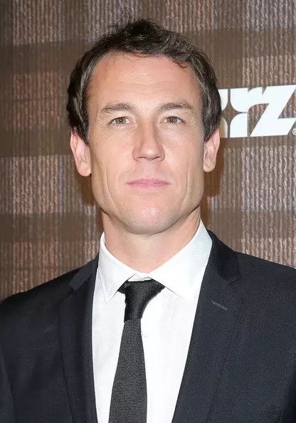 Tobias Menzies (6)