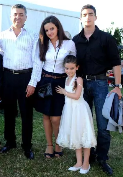 Chef Joseph Hadad are trei copii