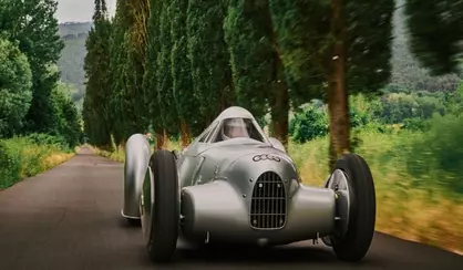 În lupta cu timpul, atunci și acum: Auto Union Lucca „streamliner”, proaspăt rematerializat aproape conform cu originalul