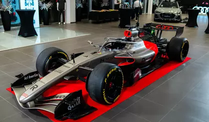 Weekend dedicat performanței în showroom-ul Audi din centrul Porsche Pipera: RS 5 și monopostul Audi F1, expuse pentru public