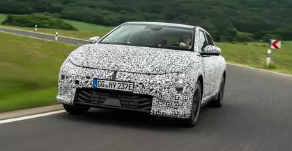 Test de anduranță extrem cu Kia EV4 pe Nürburgring, rezultatele arătând cât de mult a avansat tehnologia BEV a zilelor noastre