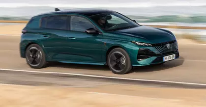 Accent clar pe rafinament pentru modernizarea seriei Peugeot 308, plus perfecționări pe latura electrificării