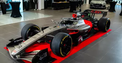 Weekend dedicat performanței în showroom-ul Audi din centrul Porsche Pipera: RS 5 și monopostul Audi F1, expuse pentru public