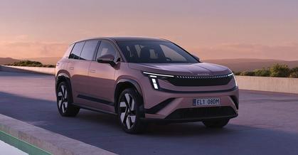 De acum, vârful de gamă al cehilor se numește Škoda Peaq, are formă de SUV/MPV și propulsie electrică