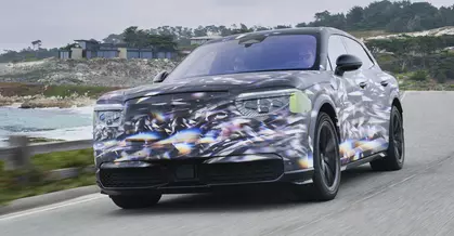 Nu va trece lua septembrie fără prezentarea în premieră a SUV-ului electric Bentley Torcal. Despre ce este vorba, mai precis?