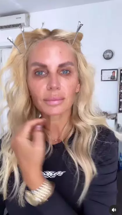 Cum-arata-Andreea-Banica-complet-nemachiata.-3