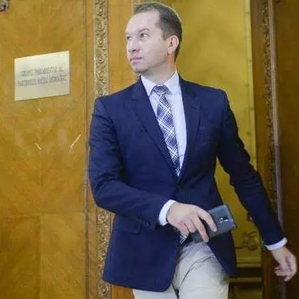 fb_img_1699971722176