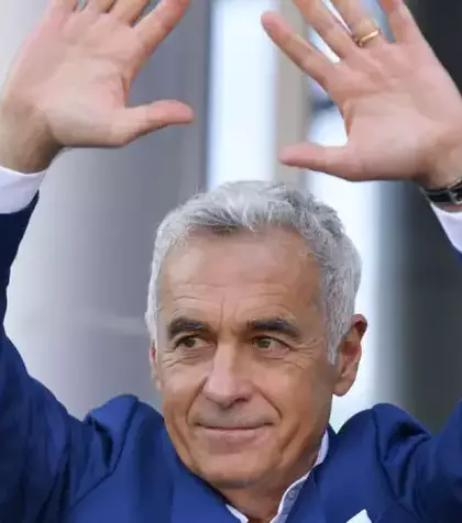 Susținătorii lui Călin Georgescu au inițiat o campanie de strângere de fonduri pentru a-i cumpăra acestuia o vilă în Toscana. E vorba de o proprietate de lux, în valoare de 1,2 milioane de euro
