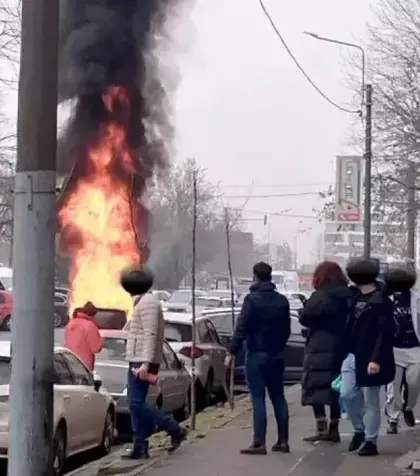 Incredibil ce model era mașina care a ars ca o torță și în care a murit arsă de vie o femeie, în București. Care este prețul acestui model