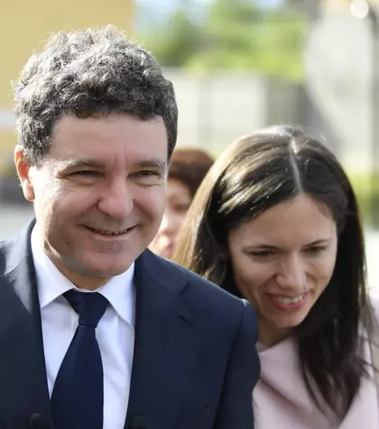 DECIZIA NEAȘTEPTATĂ luată de Nicușor Dan și Mirabela Grădinaru. Partenera președintelui și-a făcut publice declarațiile de avere și de interese: „În spiritul transparenţei şi pentru a înlătura orice speculaţii...”