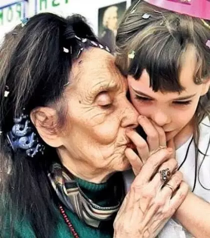Imagini rare cu fiica Adrianei Iliescu! Nimeni nu a mai văzut-o de mult, iar azi, la 21 de ani, e studentă și s-a transformat într-o tânără superbă și elegantă!