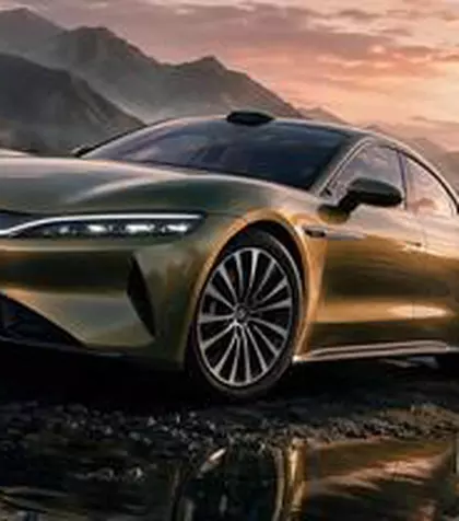 BYD atacă segmentul de lux: chinezii lansează o limuzină care să rivalizeze cu Mercedes și BMW