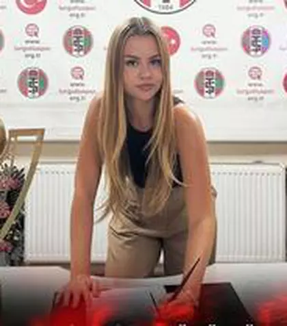 Moment istoric în Turcia » O fostă fotbalistă de 22 de ani a fost numită antrenoare principală: „Această eră va fi de bun augur”
