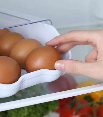 Cum păstrăm ouăle corect în frigider