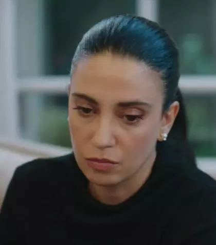 Rezumat episodul 121 „O dragoste”, difuzat luni, 24 august 2026, la Kanal D: Emir îi face o surpriză lui Cimen și o cere de soție