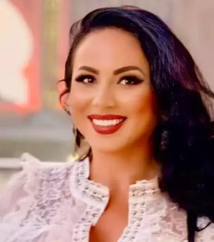 La doar 18 ani, fata cea mare a Rocsanei Marcu câștigă 10.000 de euro pe lună! Cu ce se ocupă tânăra în Dubai