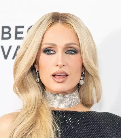 Paris Hilton a strălucit ca o prințesă la premiera documentarului său. Imagini de la spectaculosul eveniment
