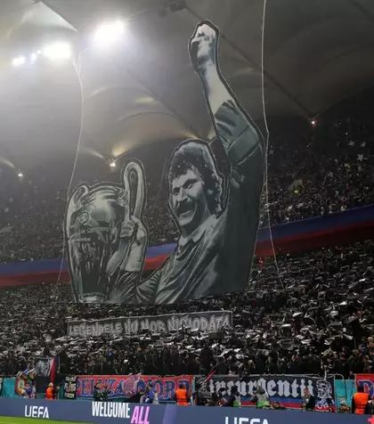 Statuie impresionantă pentru Helmut Duckadam, Eroul de la Sevilla. Momentul care a emoționat o țară întreagă