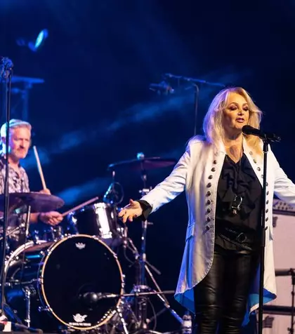 Bonnie Tyler, în comă indusă după o operație de urgență în Portugalia