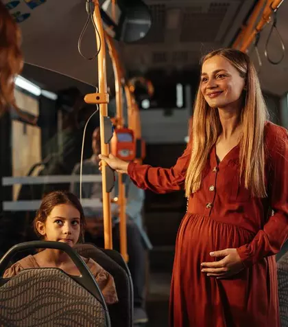 Ce nu e bine să faci în public –mini ghid de comportament și respect social