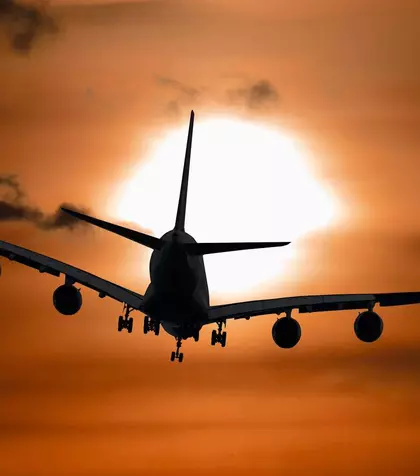 Avionul care ar fi dispărut în 1955 și ar fi reapărut în 1985. Adevărul din spatele legendei zborului Pan Am 914