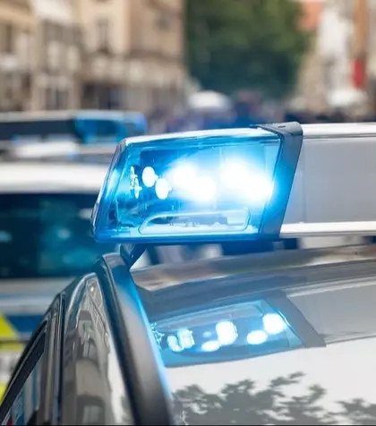 Detalii despre bărbatul de 39 de ani găsit spânzurat lângă casă. Anchetatorii au descoperit o SCRISOARE SCRISĂ DE MÂNĂ. Ce scria în mesaj și CE S-A AFLAT despre el înainte de tragedie