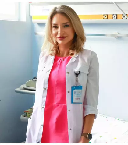 Ce s-a întâmplat la căpătâiul Ștefaniei Szabo i-a făcut pe toți să plângă: "Uită-te la ea...". Nimeni nu a putut să privească până la capăt.  NU te vei opri din plâns după ce vei vedea aceste imagini