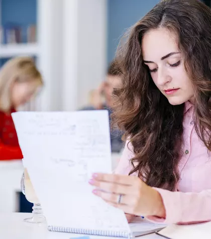 ANUNȚUL făcut de Ministerul Educației! Calendarul examenului național de Bacalaureat a fost modificat în contextul codului roșu de caniculă. Când susțin elevii proba obligatorie a profilului?