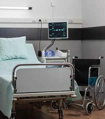 Situație dramatică în Marea Britanie! Trei tinere internate într-un centru de sănătate mintală s-au sinucis pe parcursul a 8 luni. Dezvăluirile cutremurătoare ale apropiaților: „Ideea era să te reducă la tăcere”