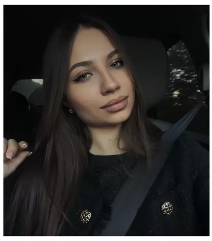 Gestul făcut de Alexandra Cuhuteac în ziua în care s-a împlinit un an de la moartea Andreei Cuciuc, sora ei de suflet: “Tu vei fi cât îți mai ducem dorul…” Artista i-a fost alături fiicei lui Igor Cuciuc când și-a dat ultima suflare