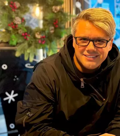 Mesajul lui Fuego în Ajun de Crăciun stârnește nostalgie printre internauți. CE A OBSERVAT îndrăgitul artist despre sărbători te va face să zâmbești și să suspini în același timp: "Fiecare are ceva de făcut, iar asta pune o lume întreagă în..."