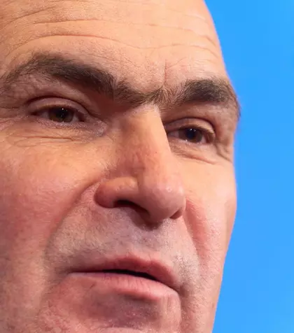 I-au spus „Ilie Sărăcie” și inițial a refuzat să comenteze pe marginea acestei porecle. Acum, premierul Ilie Bolojan reacționează dur: „Cei care fac asta...”