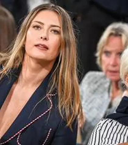Maria Sharapova a apărut pe neașteptate la Roland Garros și a provocat un delir total: „Turneul e mai frumos când este ea aici”