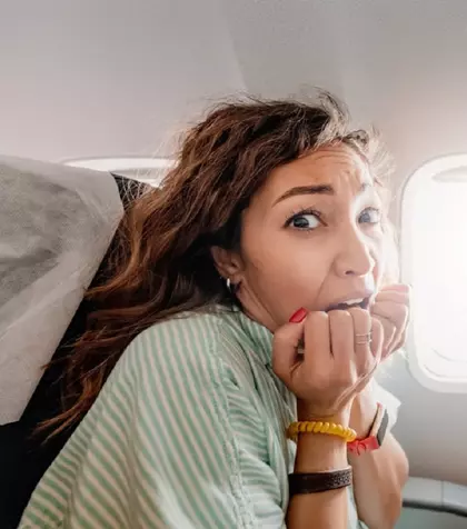 Frica de zbor – aviofobia: cum poți controla această teamă și cum să scapi de ea