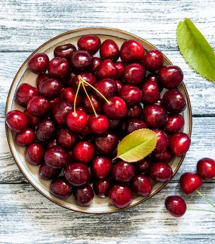 Cireșe – beneficii și proprietăți. Rețete culinare cu cireșe