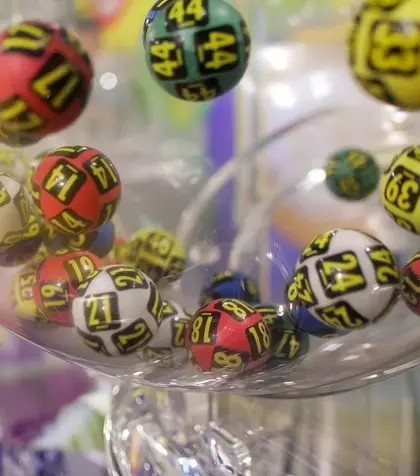 Loto 6/49 din 30 octombrie 2025. Numerele câștigătoare extrase joi