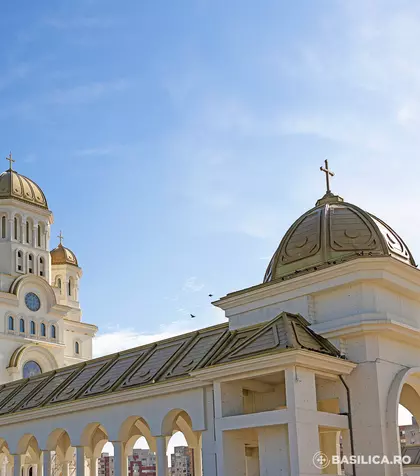 Istoria construirii Catedralei Mântuirii Neamului